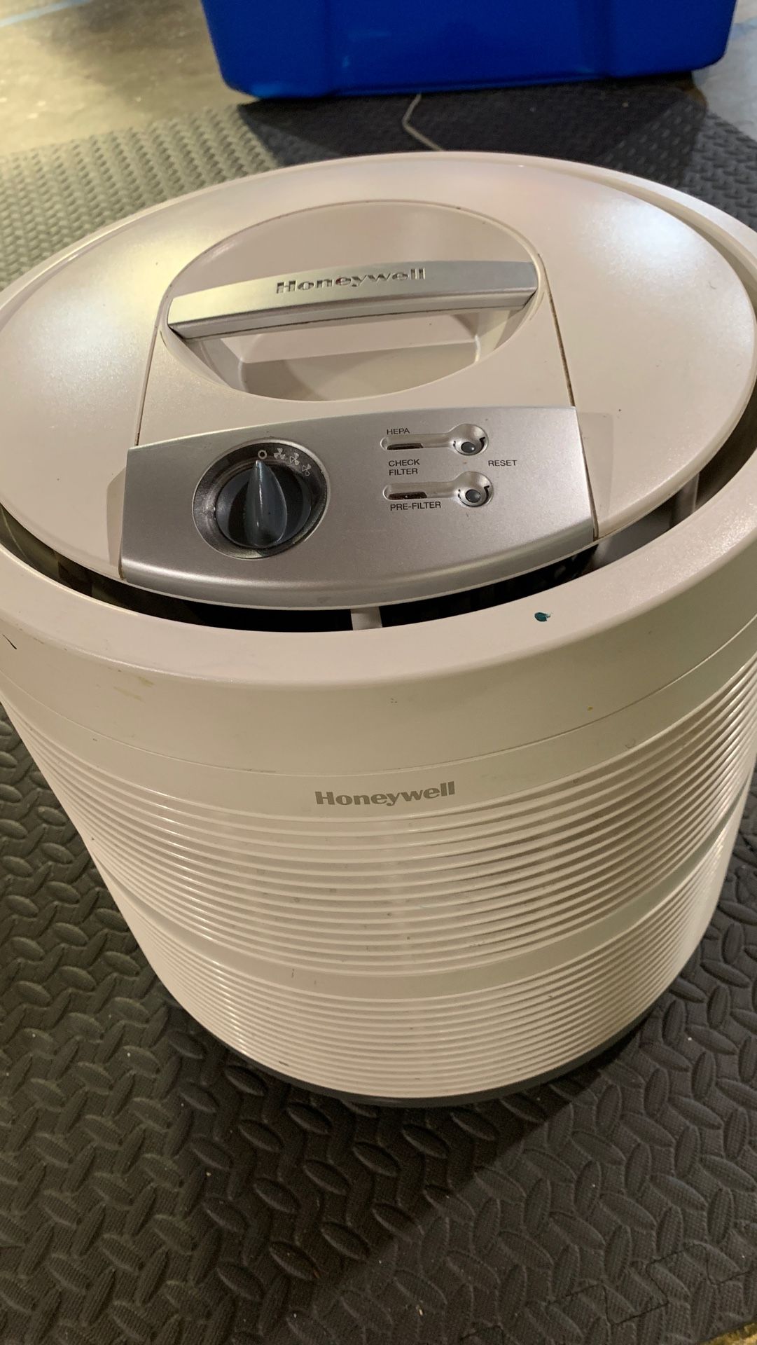 Honeywell true HEPA Purifier 50300 series