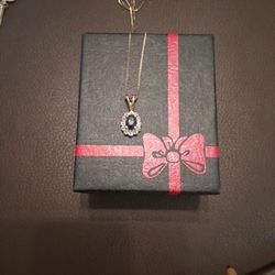 Woman's 925 Sterling Silver Blue Oval Sapphire Stone  6