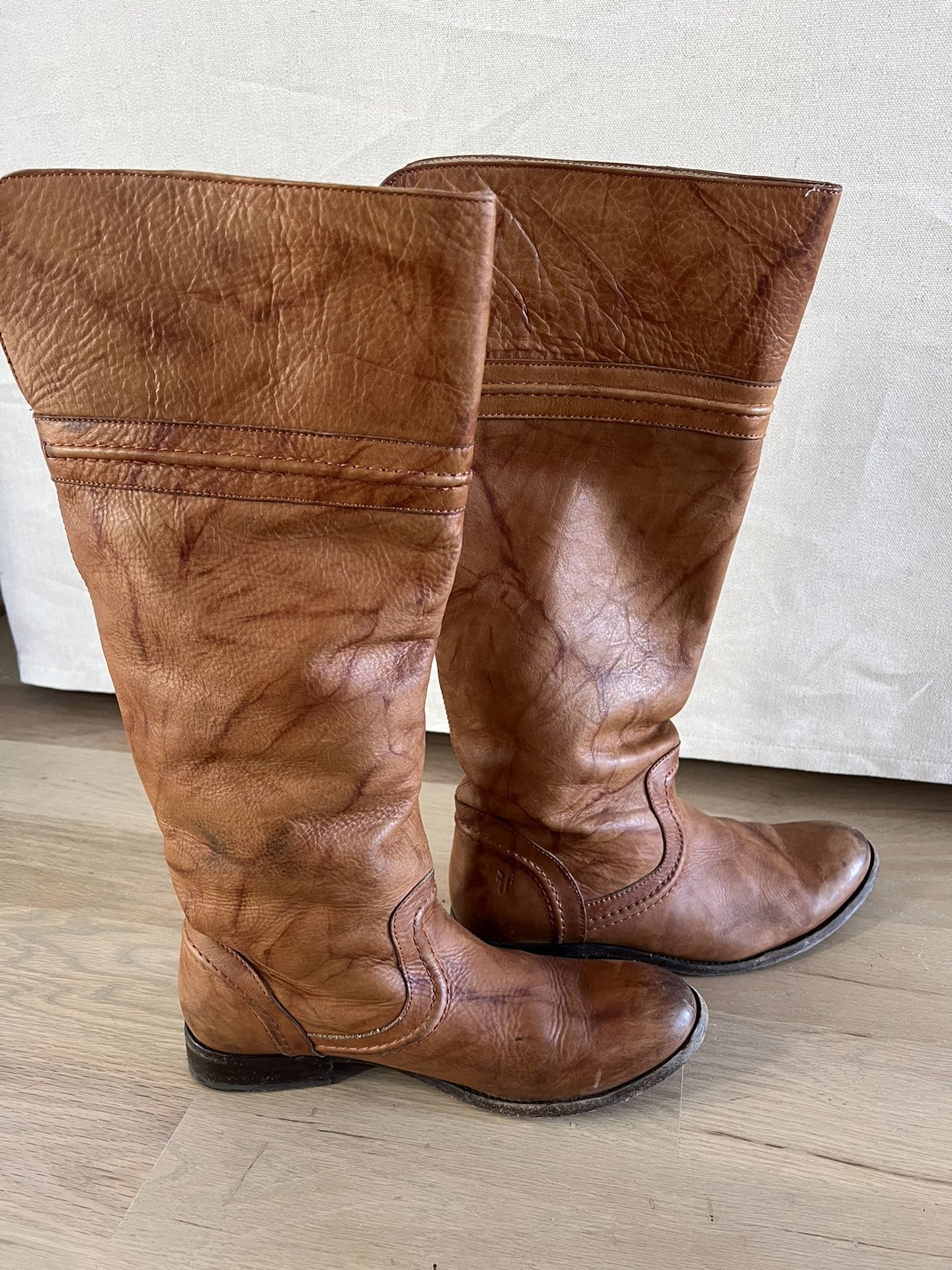 Womens Brown Boots - 9.5 Melissa Trapunto