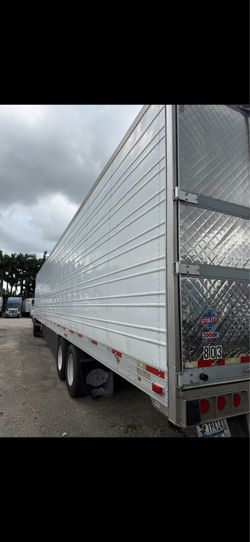 Utility trailer
