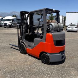 Forklift 