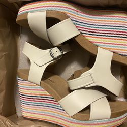 NEW Women’s size 8.5 wedge sandals/JUST REDUCED