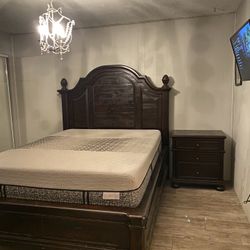 3 Piece Wood Bedroom Set