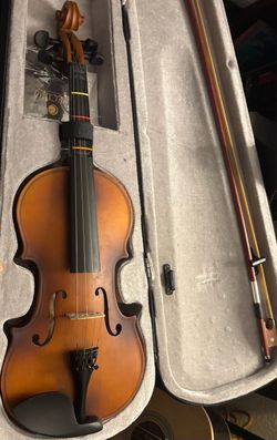 Violin with Bow and Case 4/4
