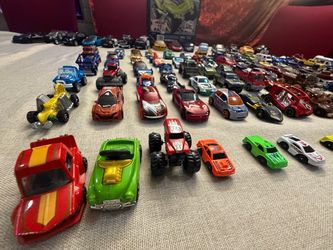 🔥 105 Hot Wheels Car Lot + 15 Large 5 Inch Cars + Disney Plane 🔥