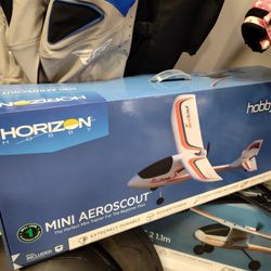 RC Airplane For Beginners Including Remote Battery And A Charger New In A Box 