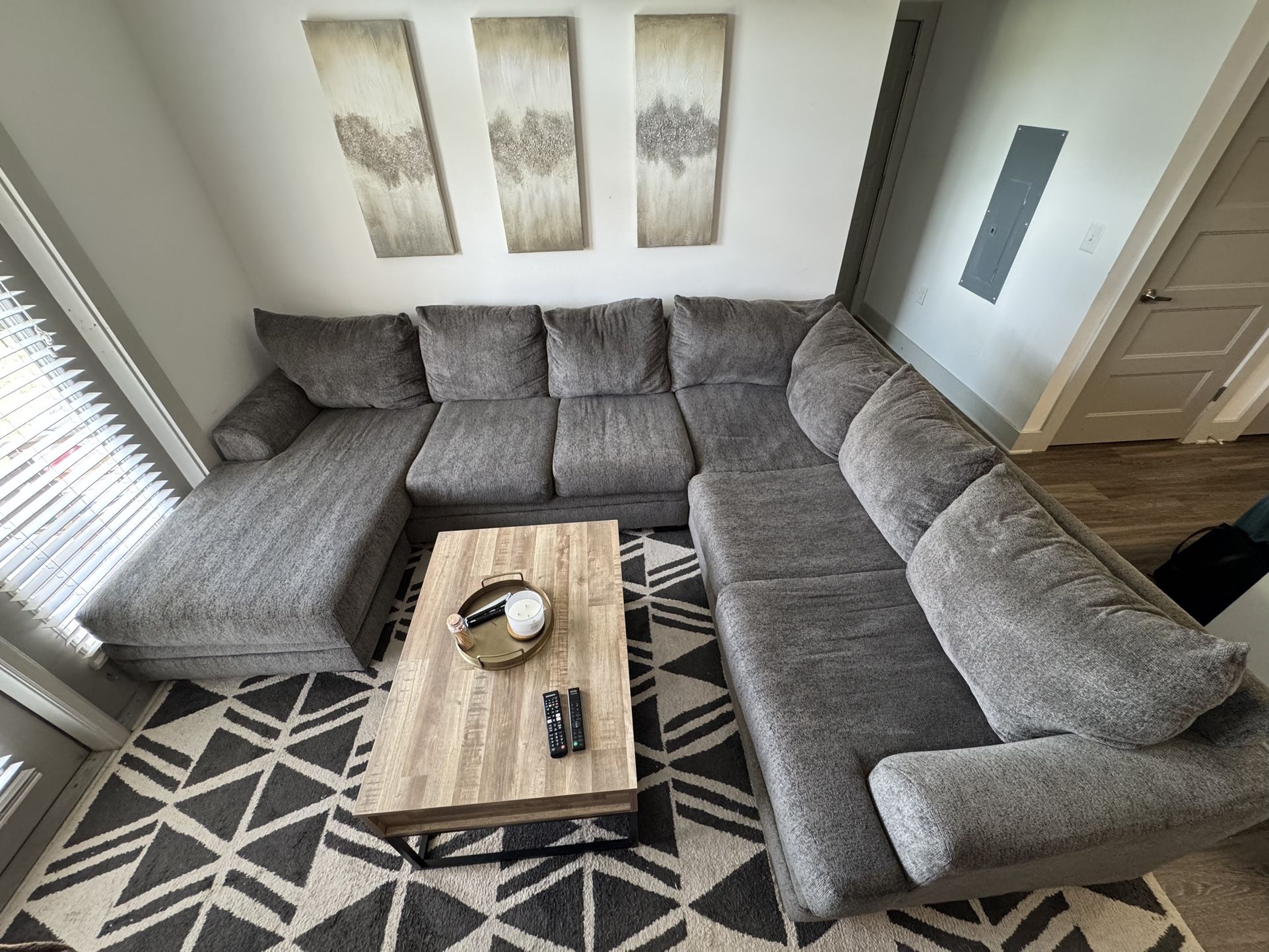 Cozy Charcoal 2-Piece U-Shape Sectional With 6 Reversible Cushions