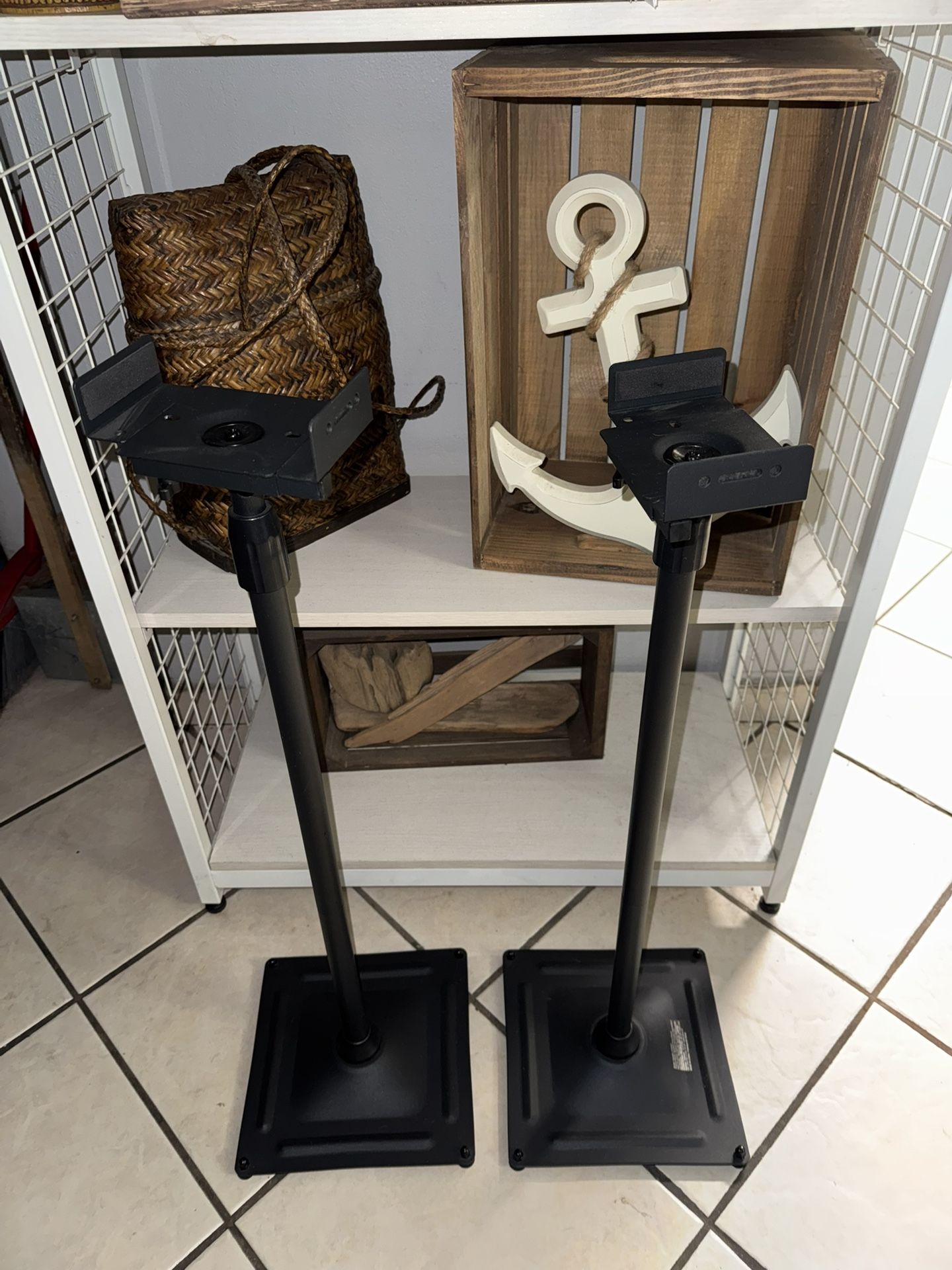 Speaker Stand