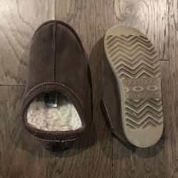 Ladies Size 6 Ugg Slipper 