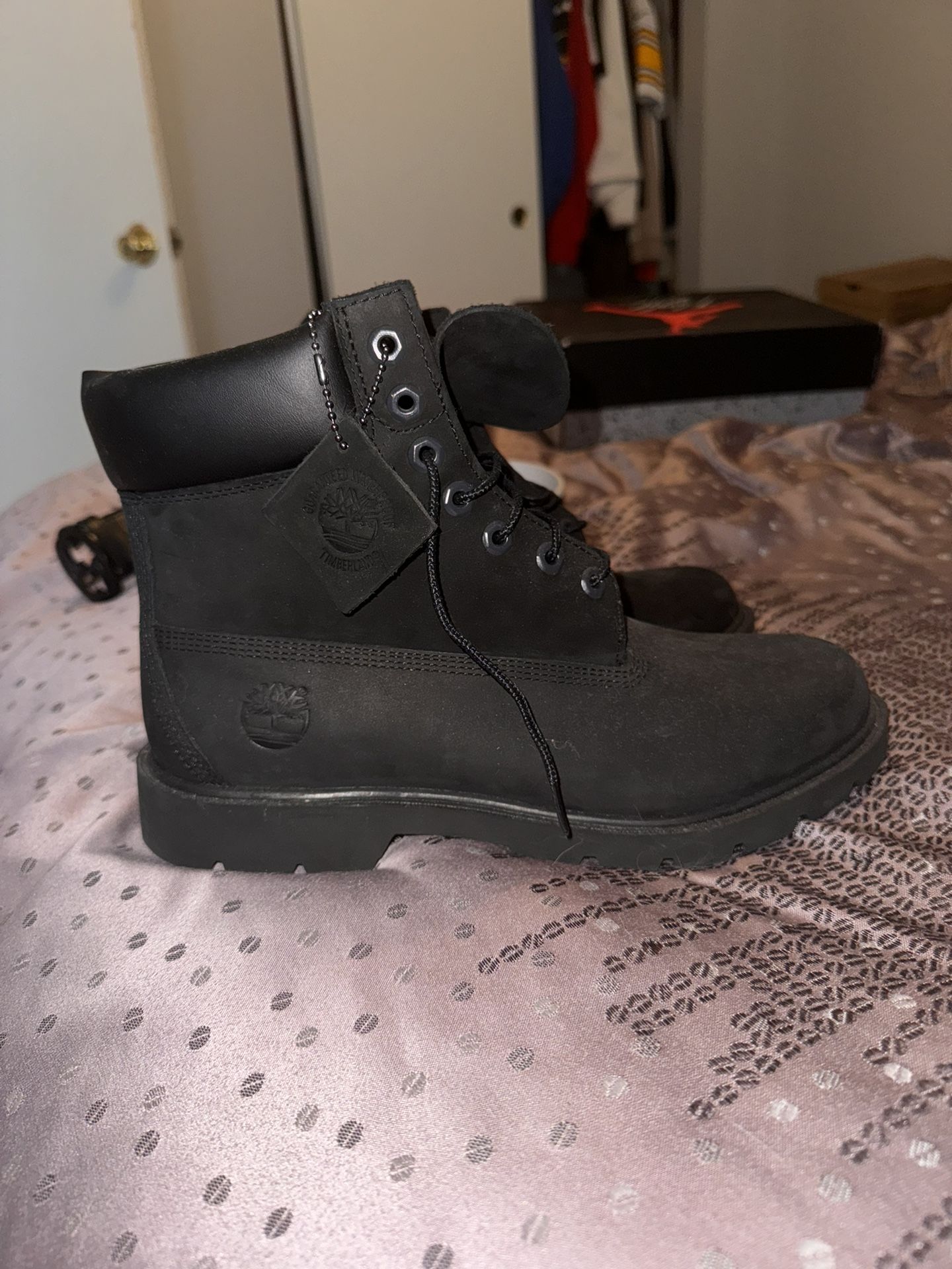 Men’s 10.5 Timberland Boots 