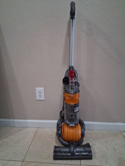 Dyson ball vacuum cleaner
