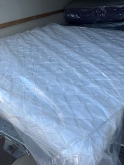 King size bed mattress king koil extended life hybrid memory foam adjustable Serta Sealy beautyrest black world class purple helix Tempurpedic Casper