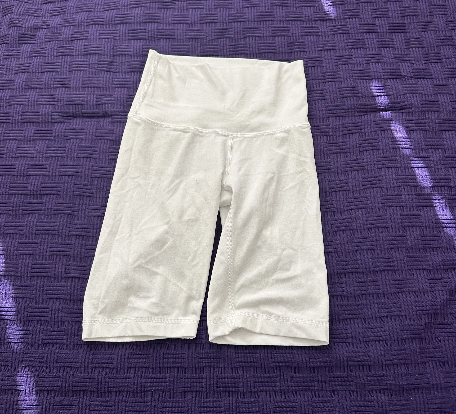 Aritzia Biker Shorts