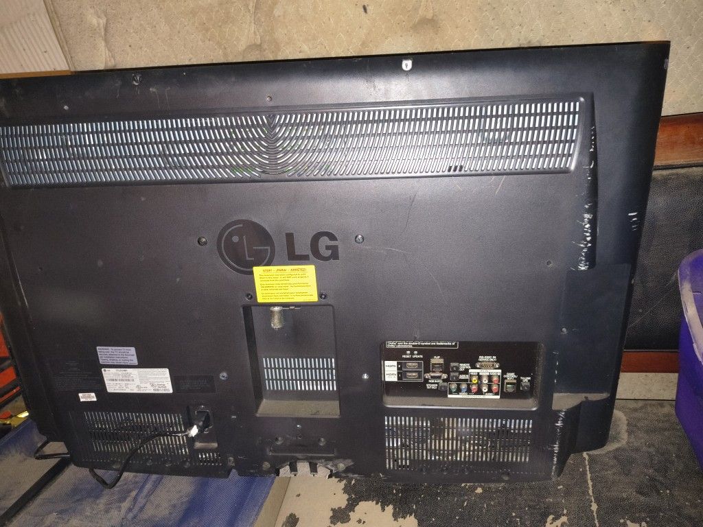 37 Inch LG Tv