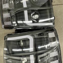 07-13 Chevrolet Silverado Projector Headlights