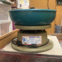 Dillon Magnum FL-2000 Vibratory Case Tumbler