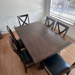 Thomasville dining table from Costco 