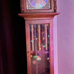 Grandfather Clock Howard Miller (from the 70’s)