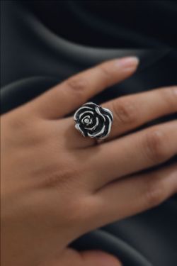 Men’s/Women’s Stainless Steel Rose Ring – Gothic Floral Design