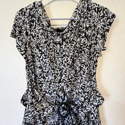 Perceptions New York Black and White Floral Skirt and Shirt set