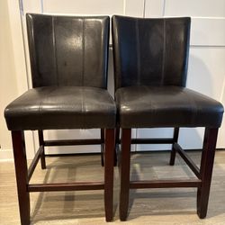 2 Bar stools