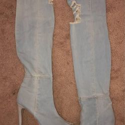 Super cute open toe, denim needle heels/size 8/new/ $40 firm/ blue diamond & rainbow