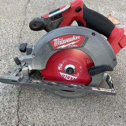Milwaukee Circular Saw 18 V