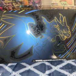 Pokemon TCG Charizard EX Ultra Premium Collection 