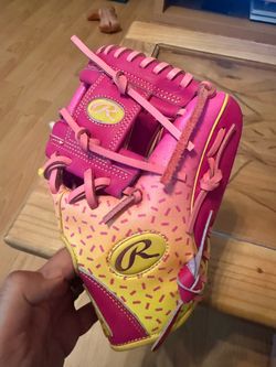 Heart of the Hide Rawlings Right Hand Thrower glove 11.5 Infielder Glove.