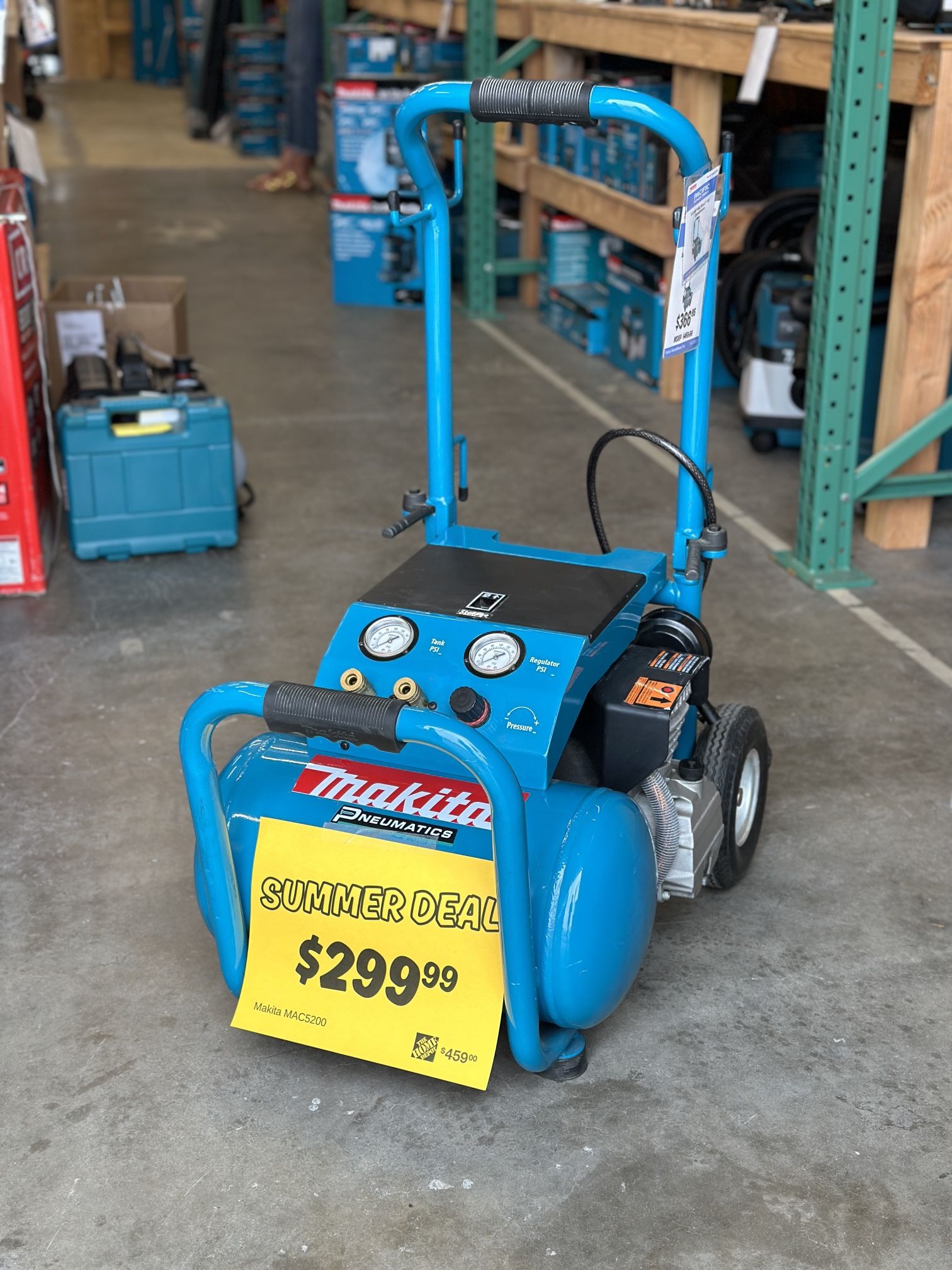 Makita (MAC5200) 3.0 HP* Big Bore Air Compressor