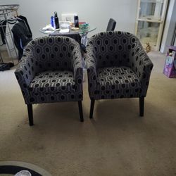 Living Room Chairs 