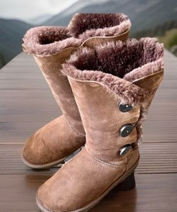 Women's UGG Bailey Button Triplet Suede Sheepskin Tall Boots Brown Size 8