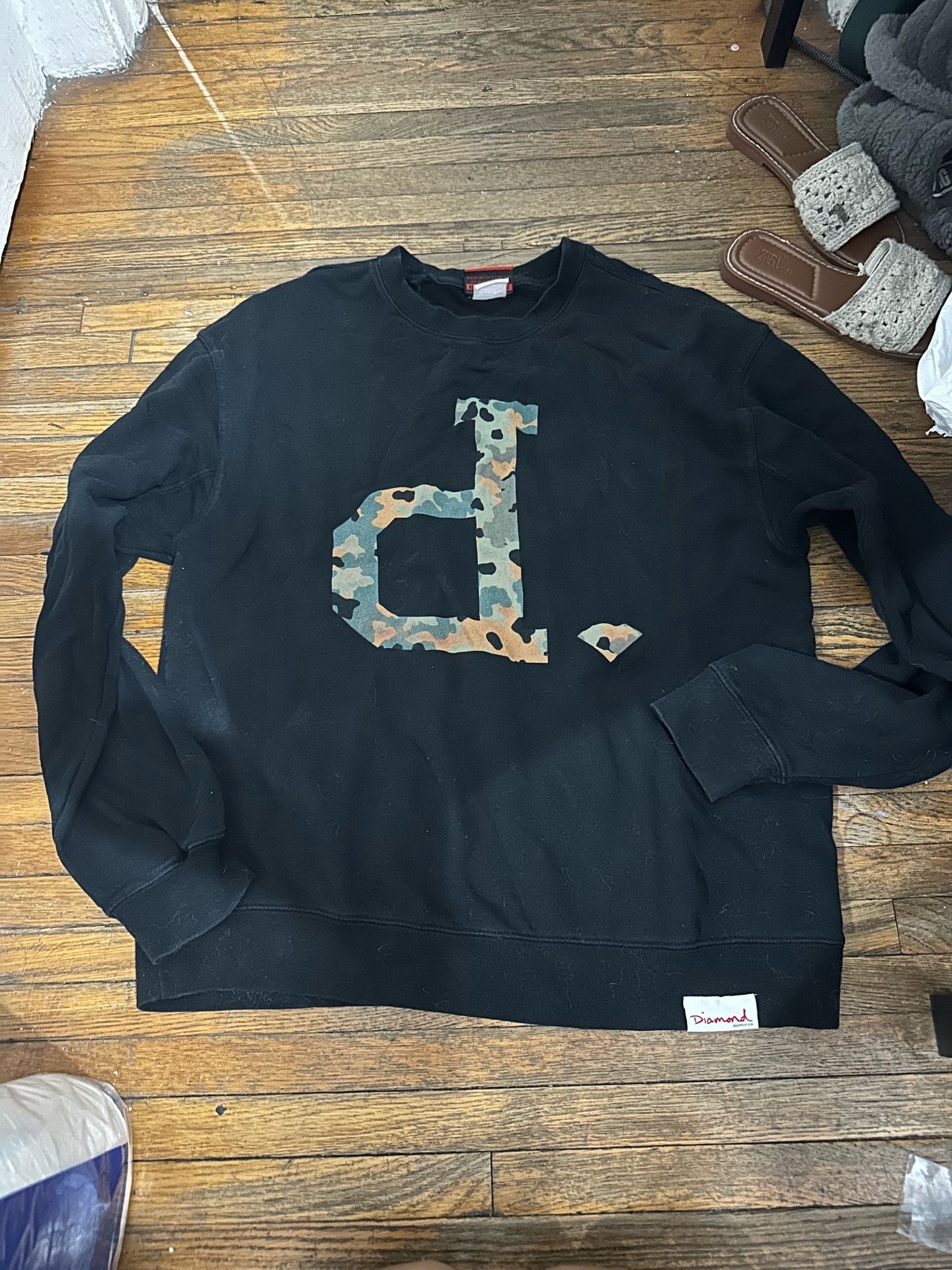 Diamond Supply Co. Black Crewneck Sweatshirt with Camo 'd' Logo vintage