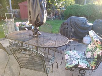 Metal  patio set