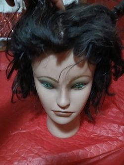 Mannequin head