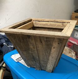 Plant Holder/ Planter 