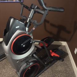 M5 Bowles Max Trainer