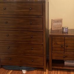Bedroom Furniture Set 