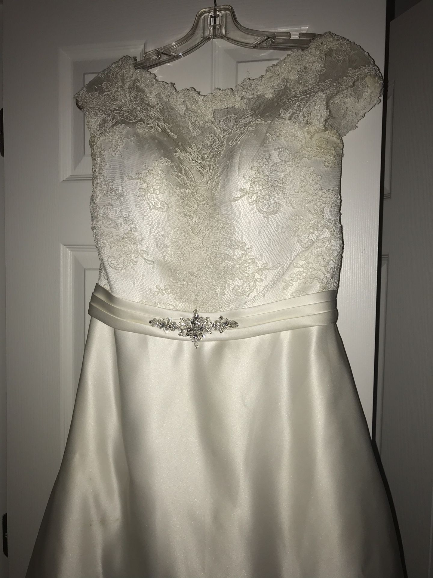 Wedding dress French lace