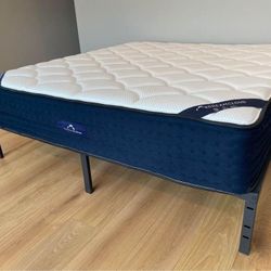 Dreamcloud Hybrid Mattress Bed - Queen 
