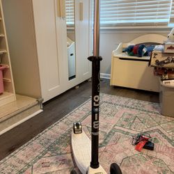 Micro Maxi Kickboard Scooter