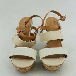 Maurices women's New Wedge Sandals SIZE 9