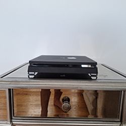 play station 4 slim version 