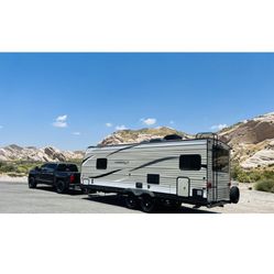 2018 Keystone Hideout Travel Trailer 23 Foot