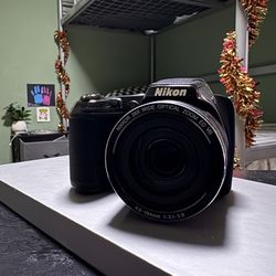Nikon Coolpix L820 Digital Camera - 26x Optical Zoom - Great Condition