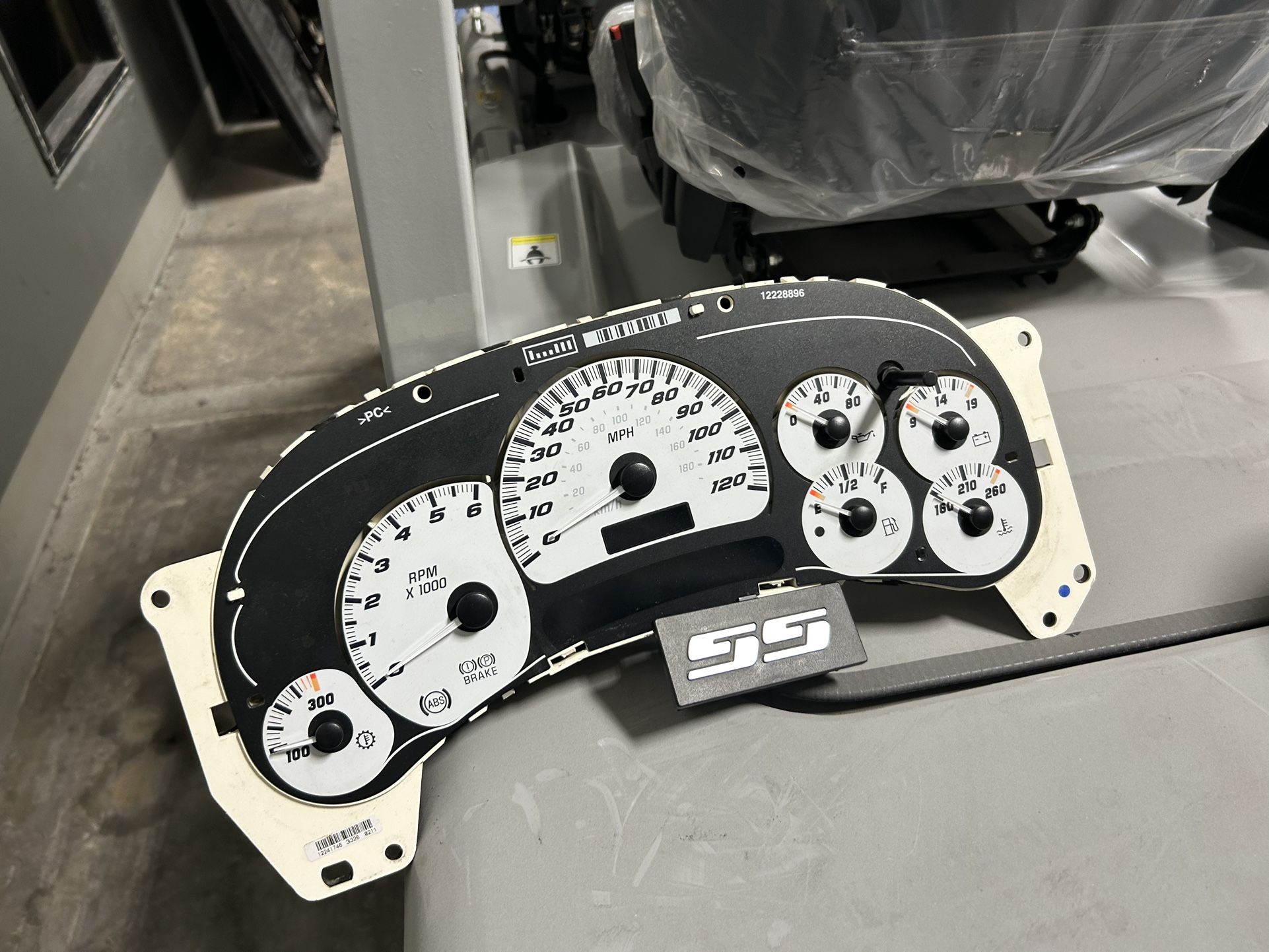 Silverado SS Parts Read Description