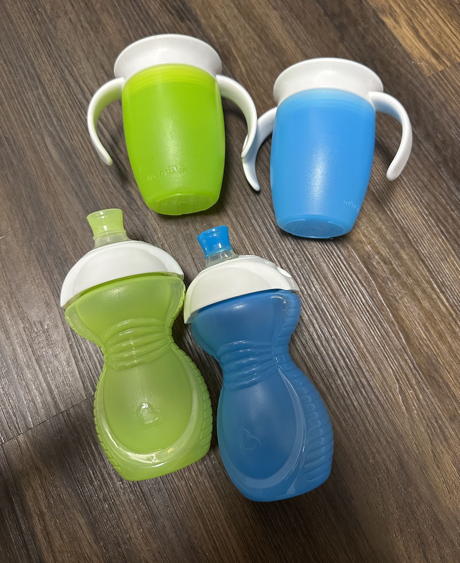 Munchkin miracle training cups and mighty grip cups