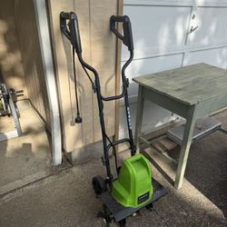 Greenworks Tiller