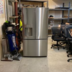 GE Refrigerator And Freezer