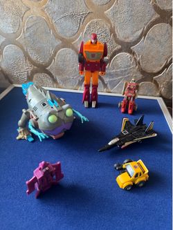 Vintage Transformers Action Figures - Lot of 6 Models - Good for parts Or Restoration - $65